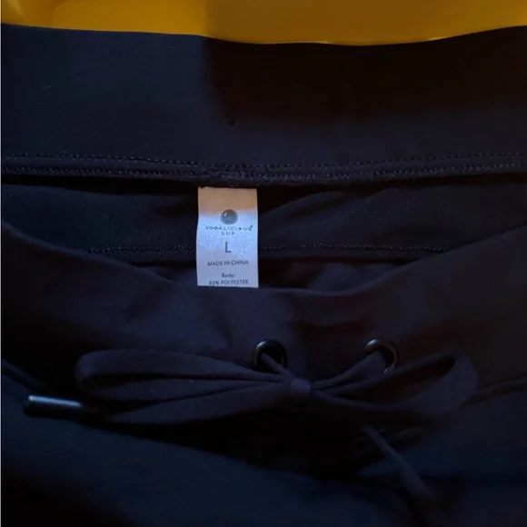 Black yoga Pants - Picture 2 of 2